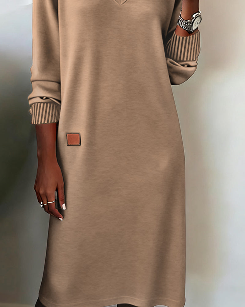 Eveliss - Elegant V-Neck Midi Knitted Dress