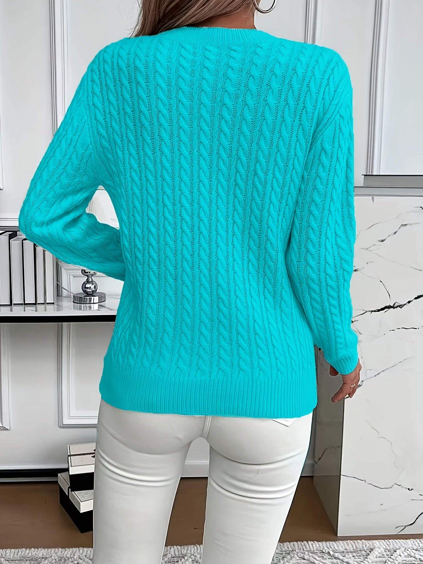 Faye | Cable-Knit Round Neck Sweater