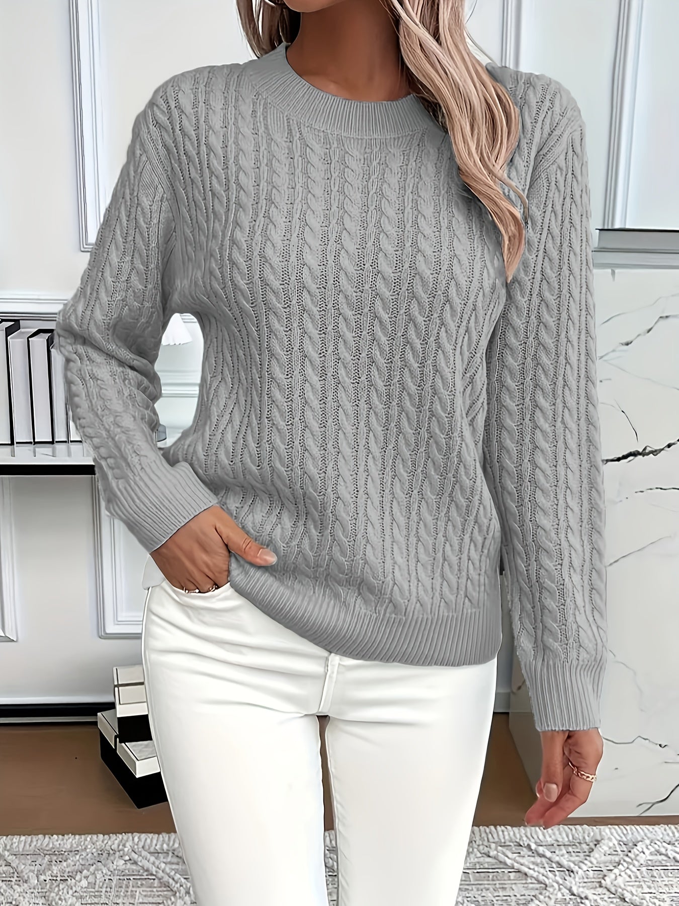 Faye | Cable-Knit Round Neck Sweater
