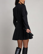Nelavienne - Chic Fitted Dress with Metal Buckle