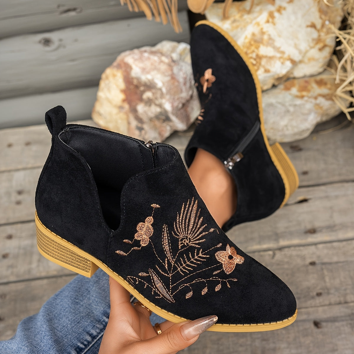 Isadora | Embroidered Low-Heel Ankle Boots