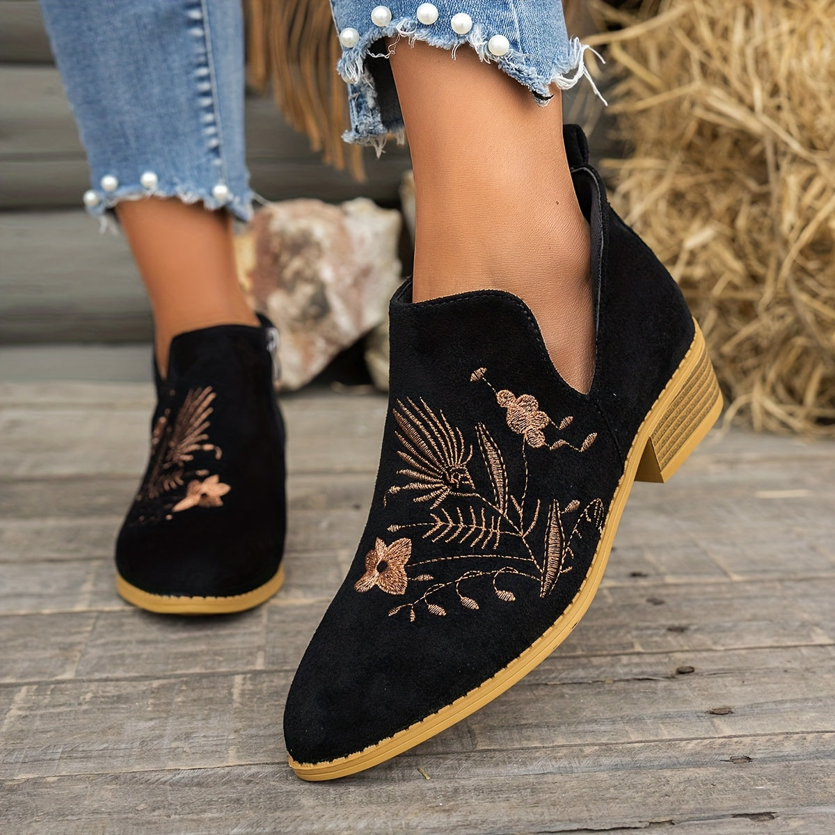 Isadora | Embroidered Low-Heel Ankle Boots