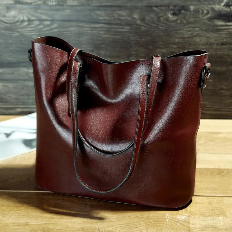 Nicole - Vintage leather look shoulder handbag