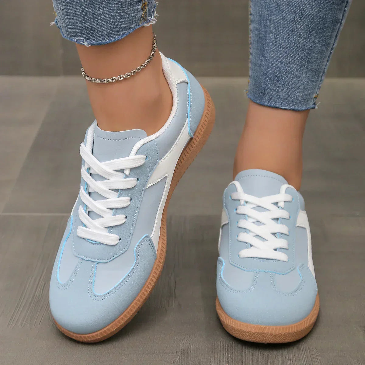 Livie | Sneakers