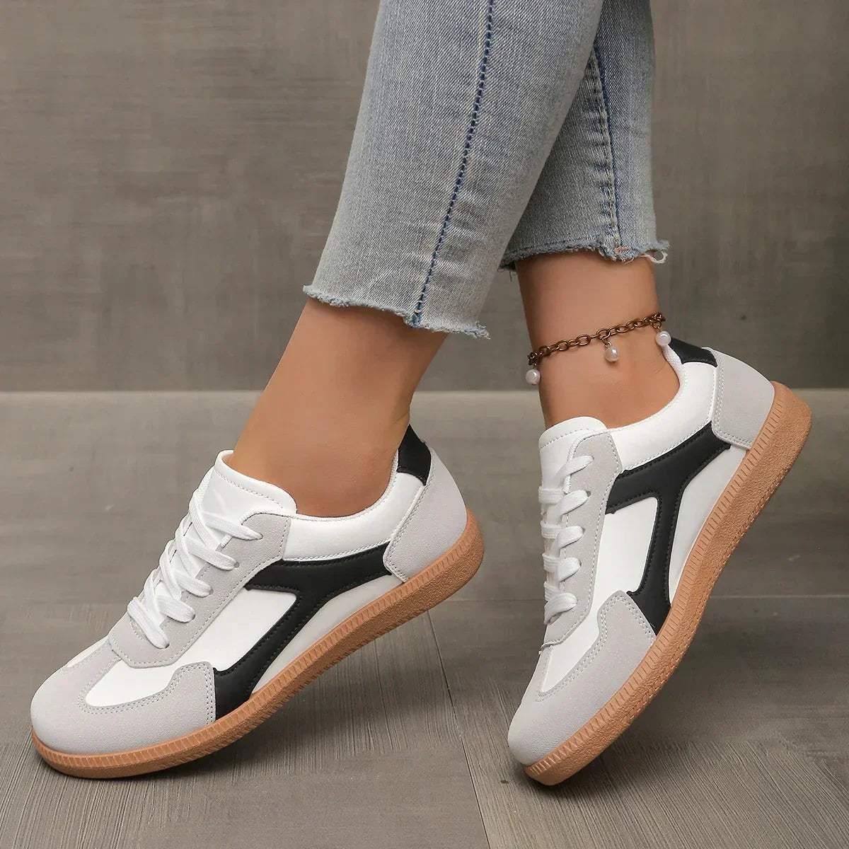 Livie | Sneakers