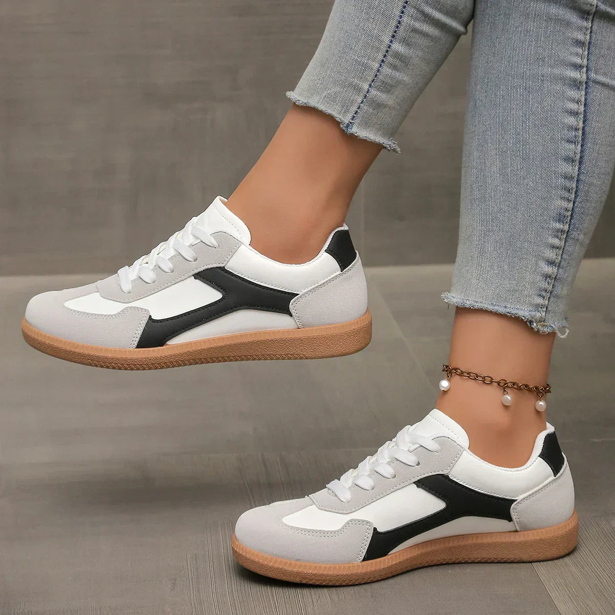 Livie | Sneakers