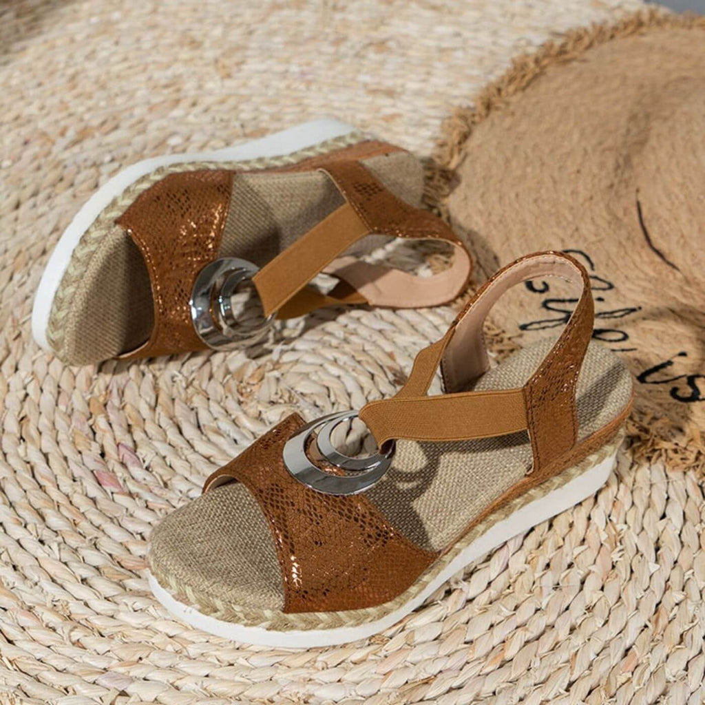 Light blue women’s sandals with an adjustable strap and a comfortable, shock-absorbing sole in a casual style. 7