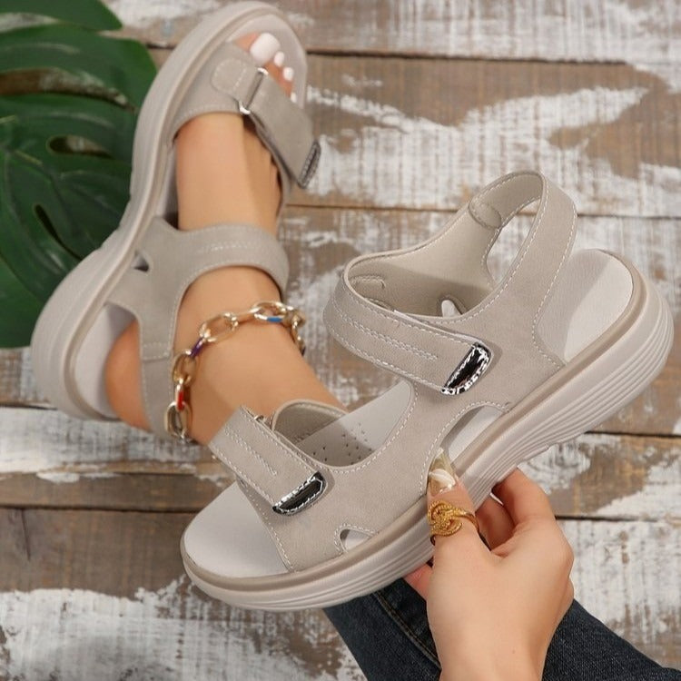 Black orthopedic support sandals with a cushioned sole, featuring a casual and comfortable design for everyday wear. 5