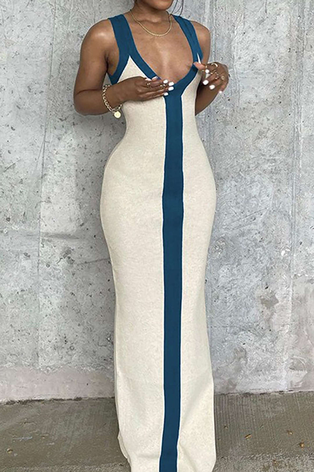 Lacy | V-neck Dress