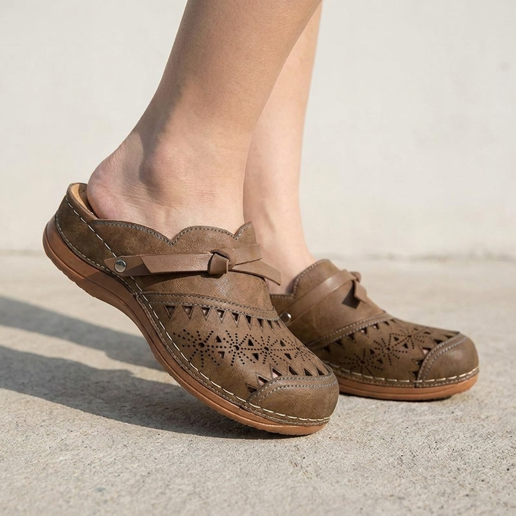 Lyra Orthopaedic Clogs 3