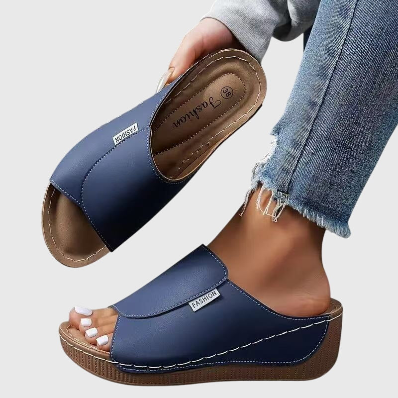 Light brown classic walking sandals with a cushioned sole, designed for comfort and casual wear. 7