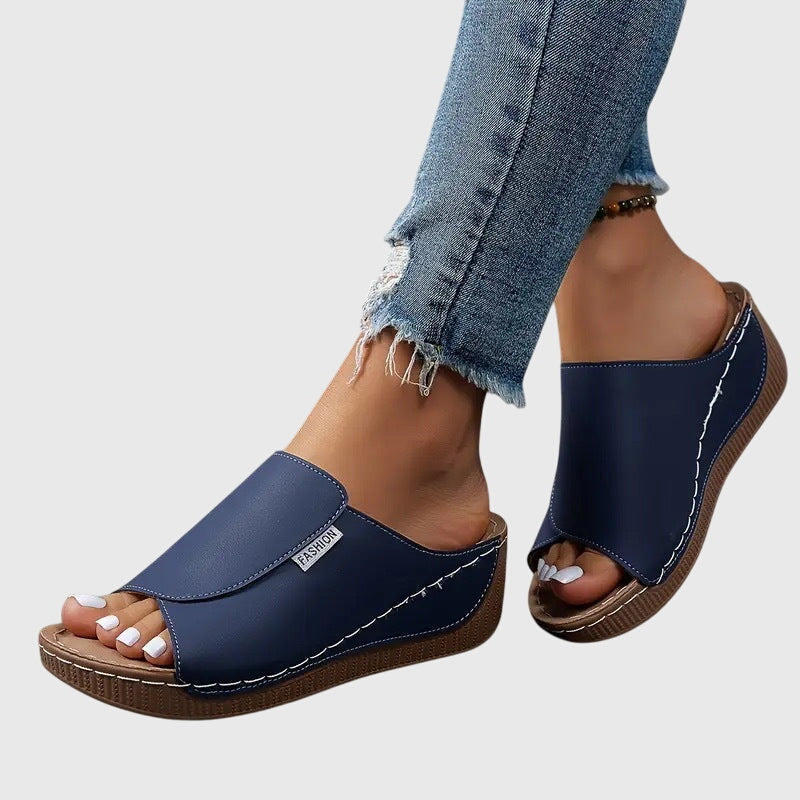 Light brown classic walking sandals with a cushioned sole, designed for comfort and casual wear. 8