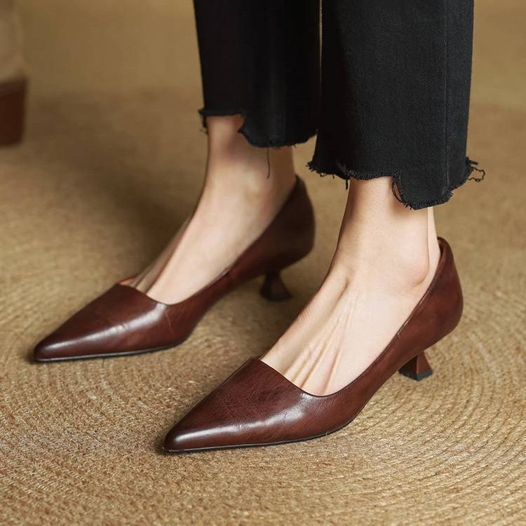 Sera Leather Heels | Top-Grain Cowhide, Elegant 4.5 cm Kitten Heel - 4