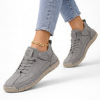 Olivia orthopedic sneakers in navy blue, featuring a comfortable, cushioned design for everyday wear. 2
