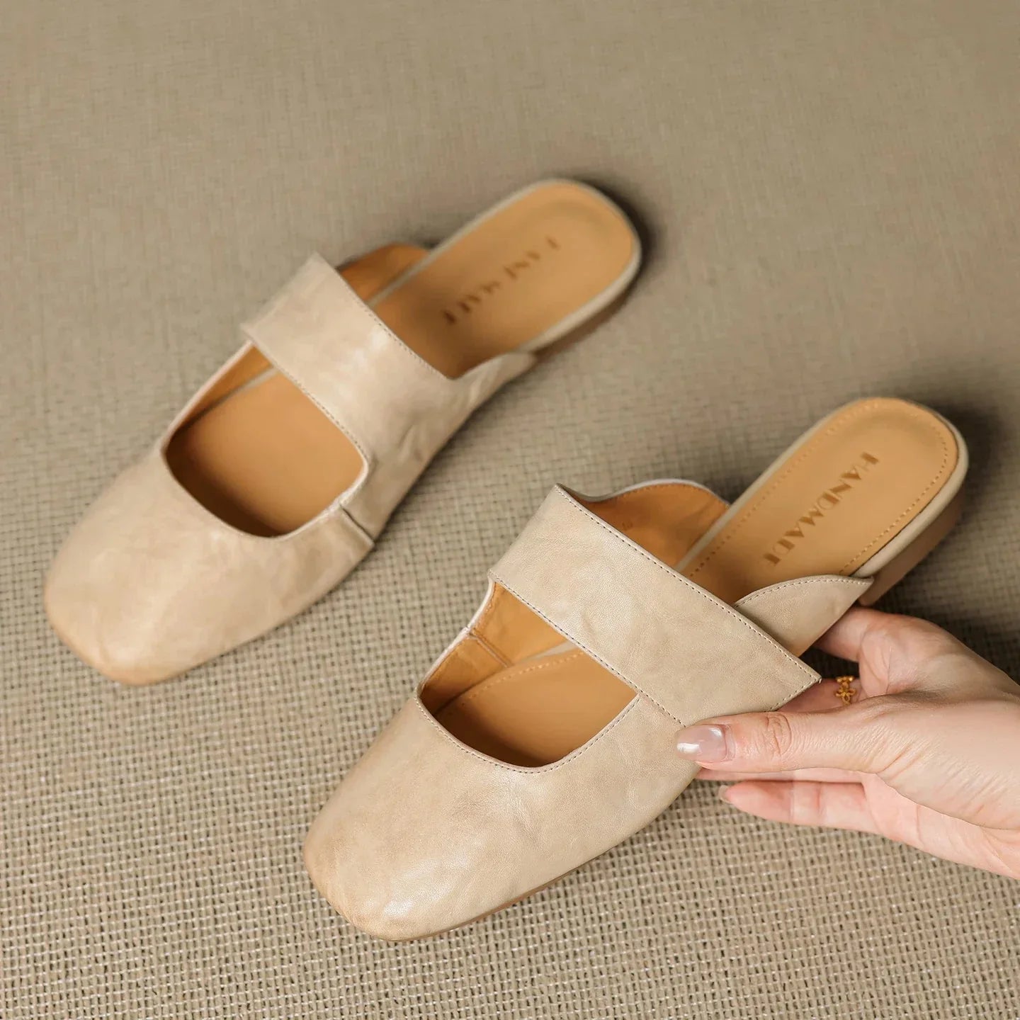 Yena | Leather Square Toe Chunky Heel Mules