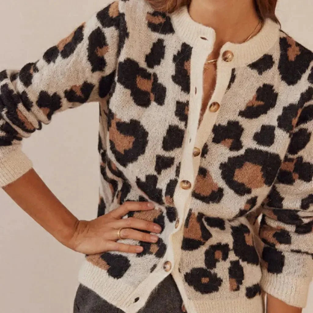 Chloe | Leopard Striped Top