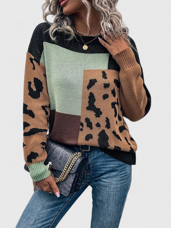 Teresina Comfortable Sweater – close-up
