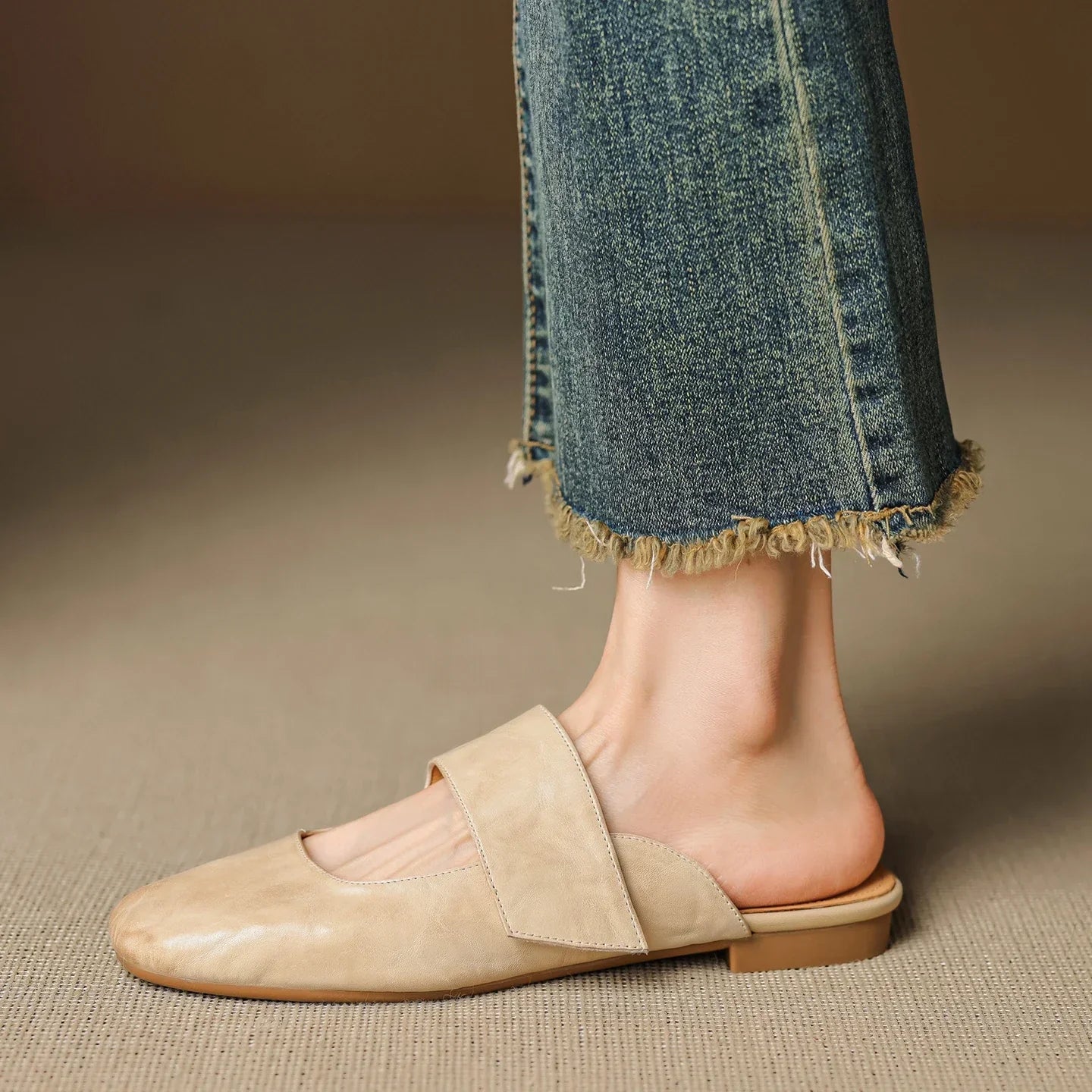 Yena | Leather Square Toe Chunky Heel Mules