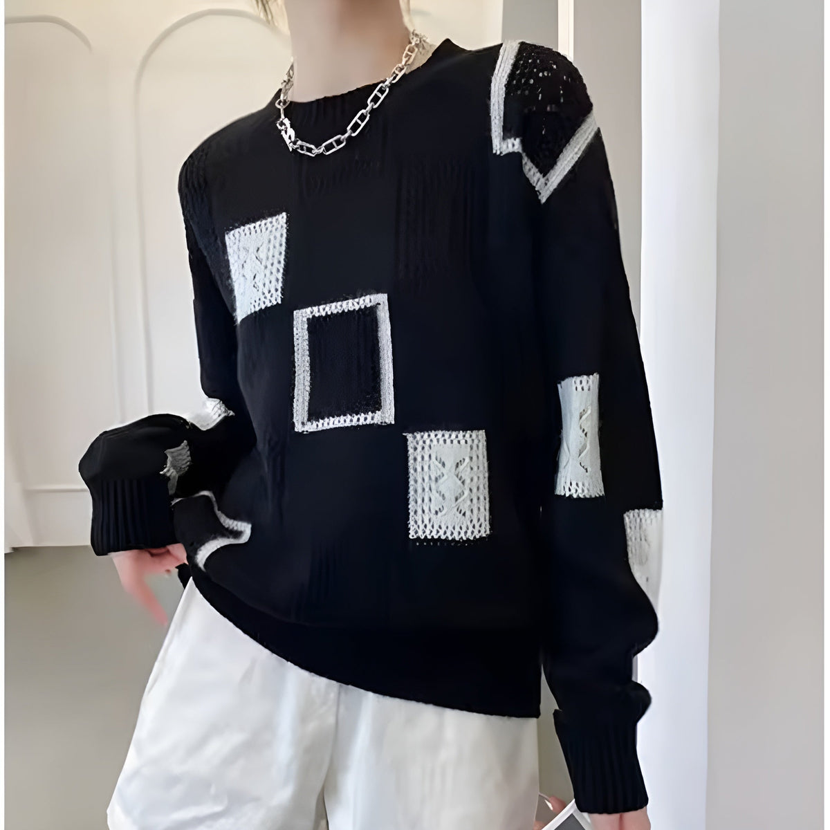 Britte Luxury Pullover – back view