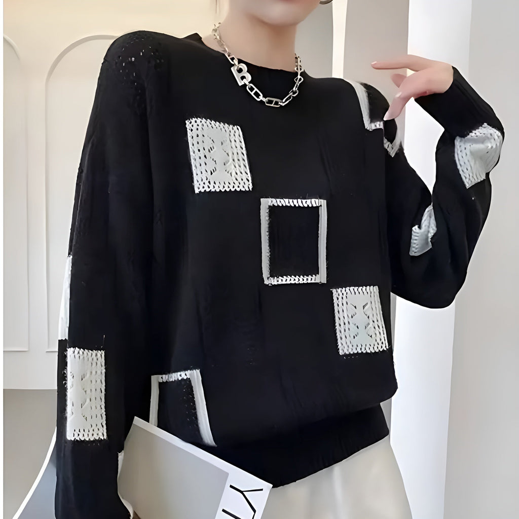 Britte Luxury Pullover – side view