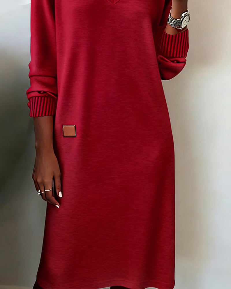 Eveliss - Elegant V-Neck Midi Knitted Dress