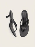 Freja black thong-style kitten heel shoes