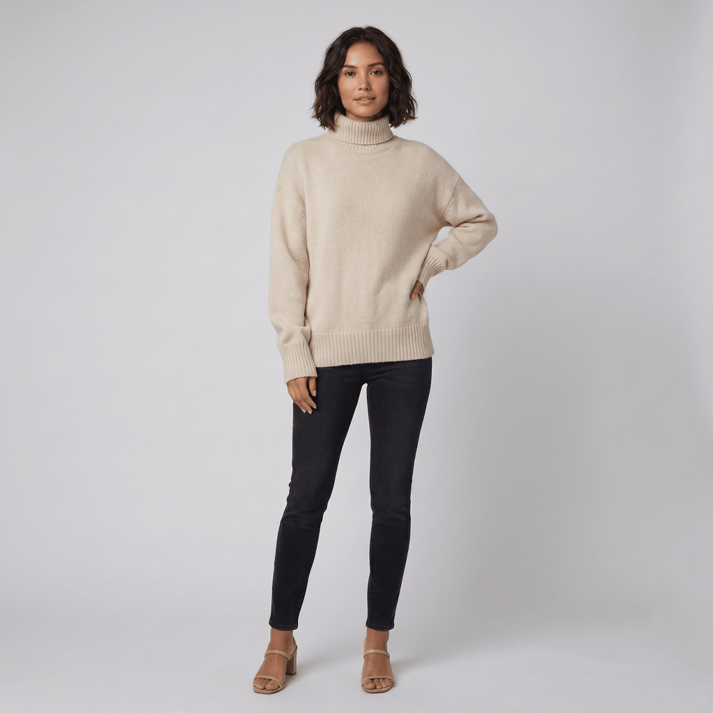 Luxe turtleneck cashmere sweater beige - The store Vancouver