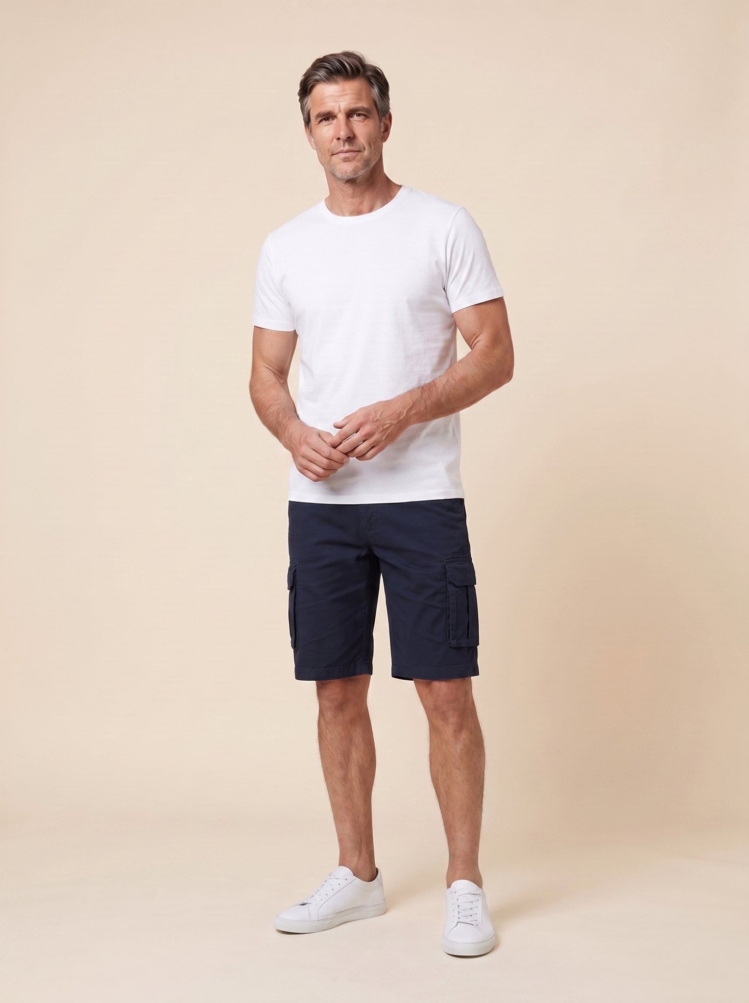 Maverick men's cargo shorts dark blue on model