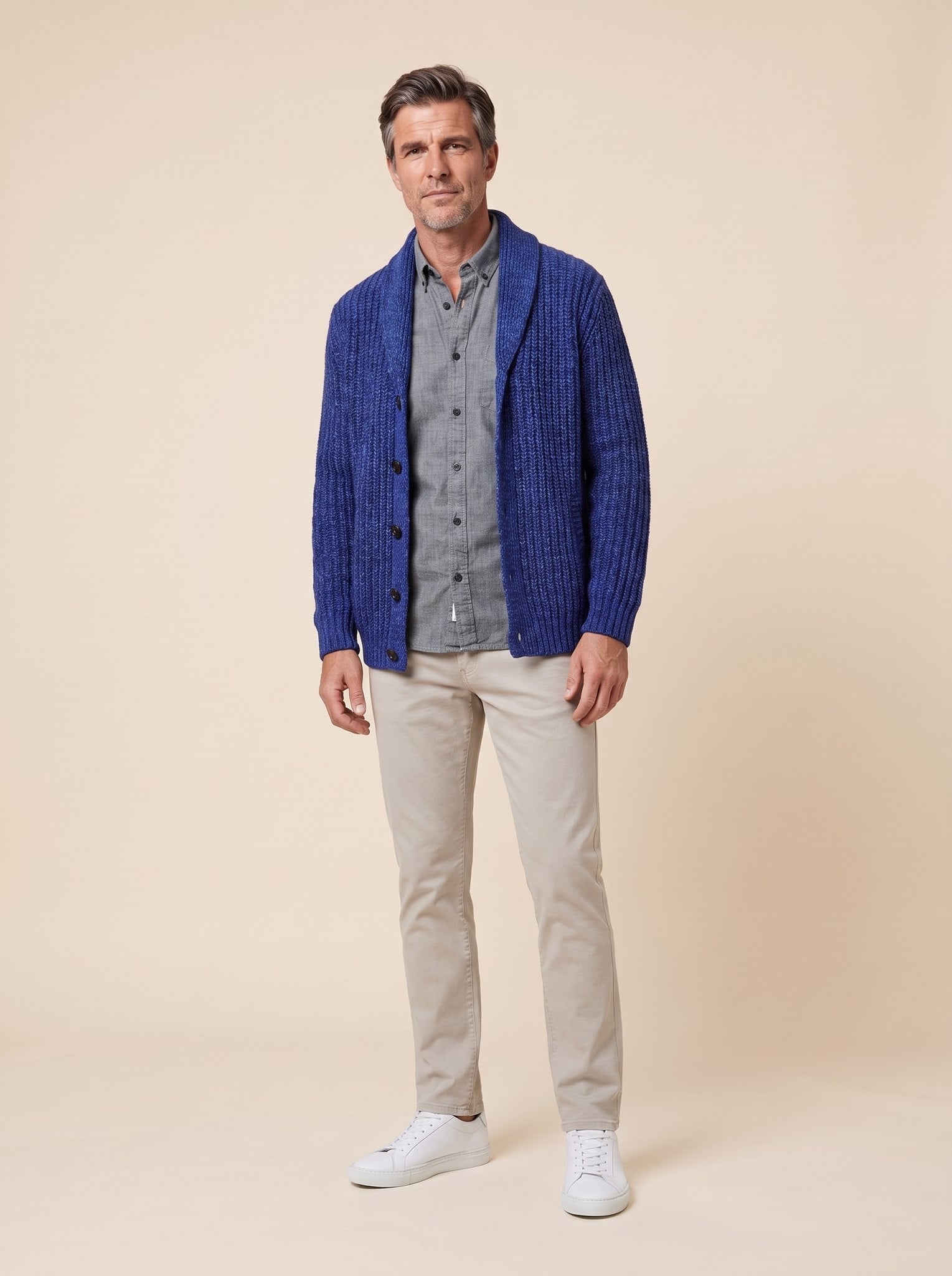 Max comfortable men's cardigan in blue, front view