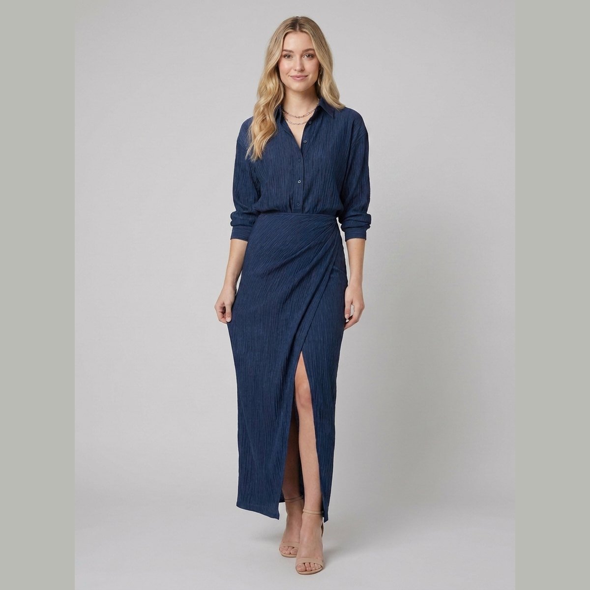 Nayla pleated dress navy - model