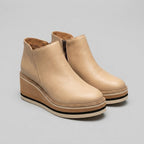 Pinnacle ankle boots light brown