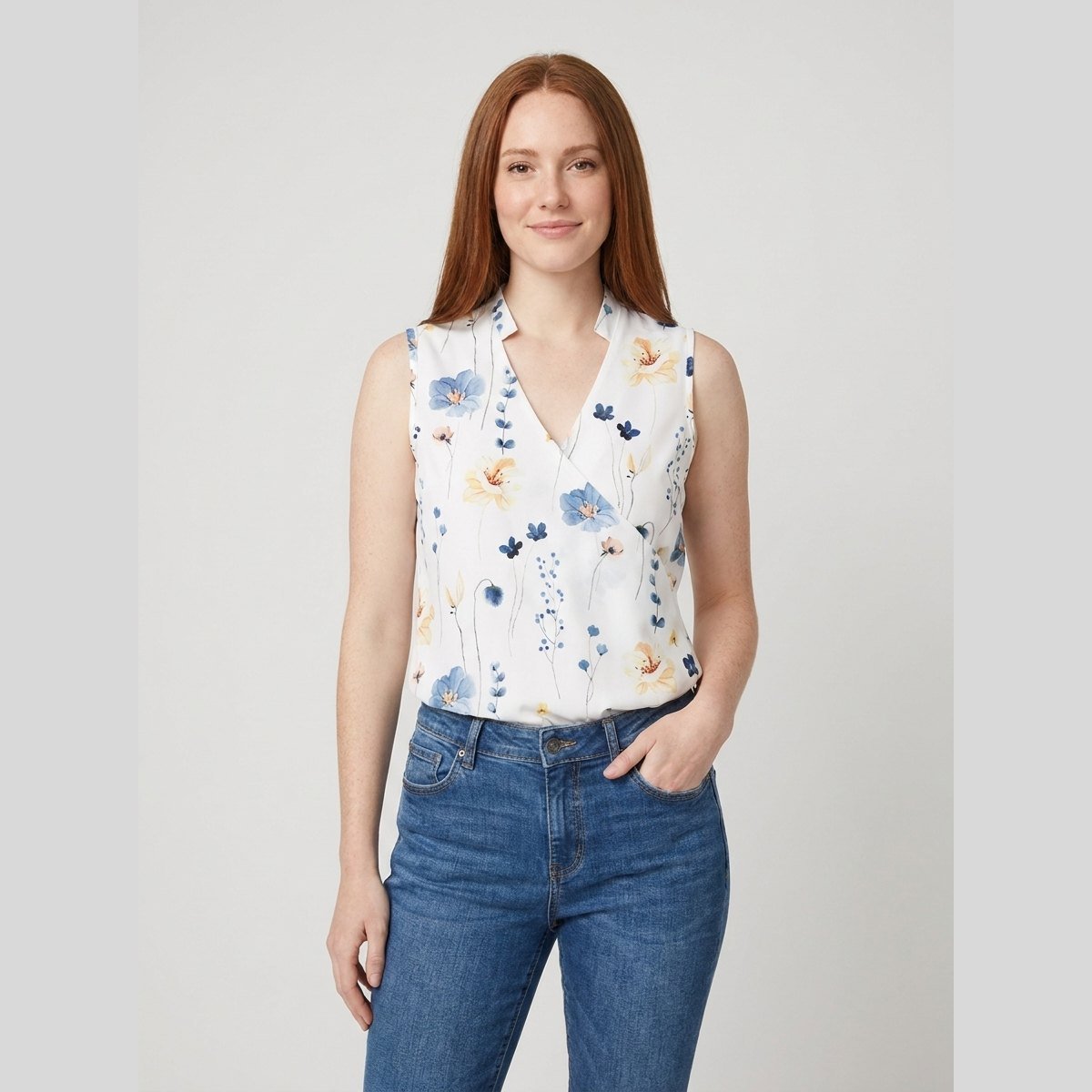 Soleil V-neck top flowers 3