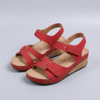 Wanda walking sandals red