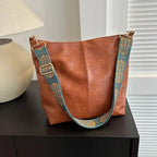 Carys | Elegant Strap Tote Bag – detail view