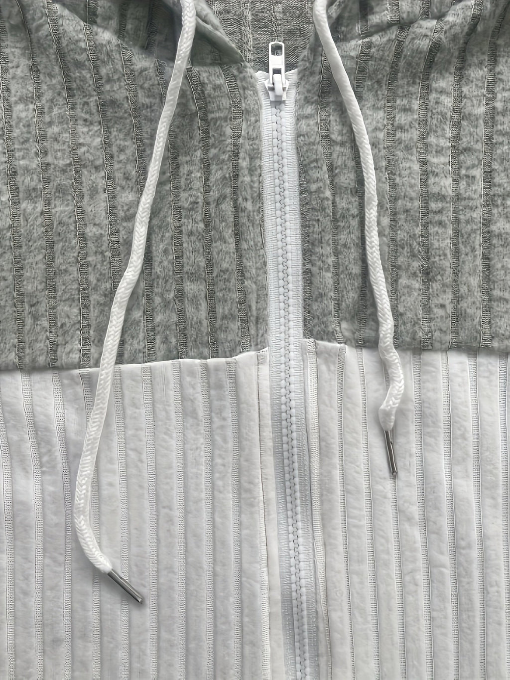 Cecilia | Textured Colour-Block Hooded Jacket – detail view