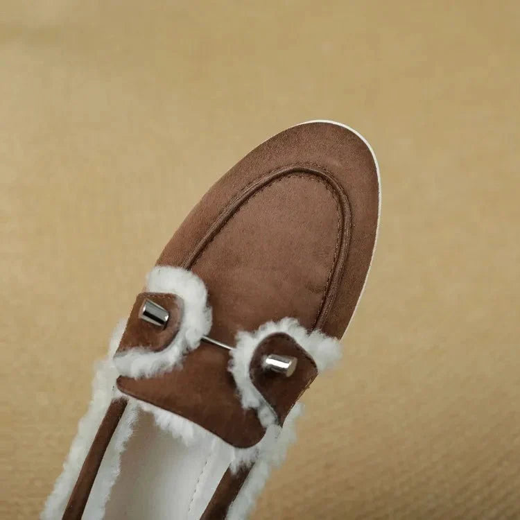Elliora Orthopedic Loafer – close-up