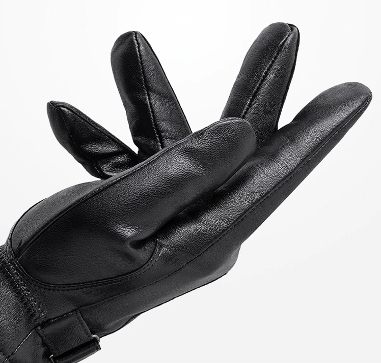 Gerry Men's Leather-Look Winter Gloves by Vera Noir – detail view