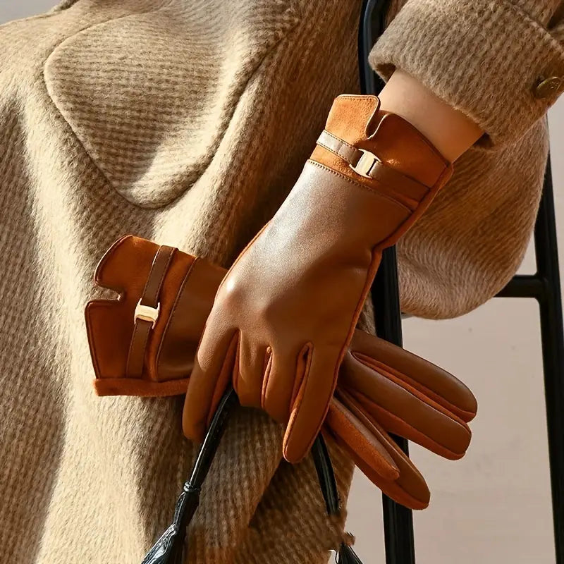 Greta Leather-Look Winter Gloves – back view
