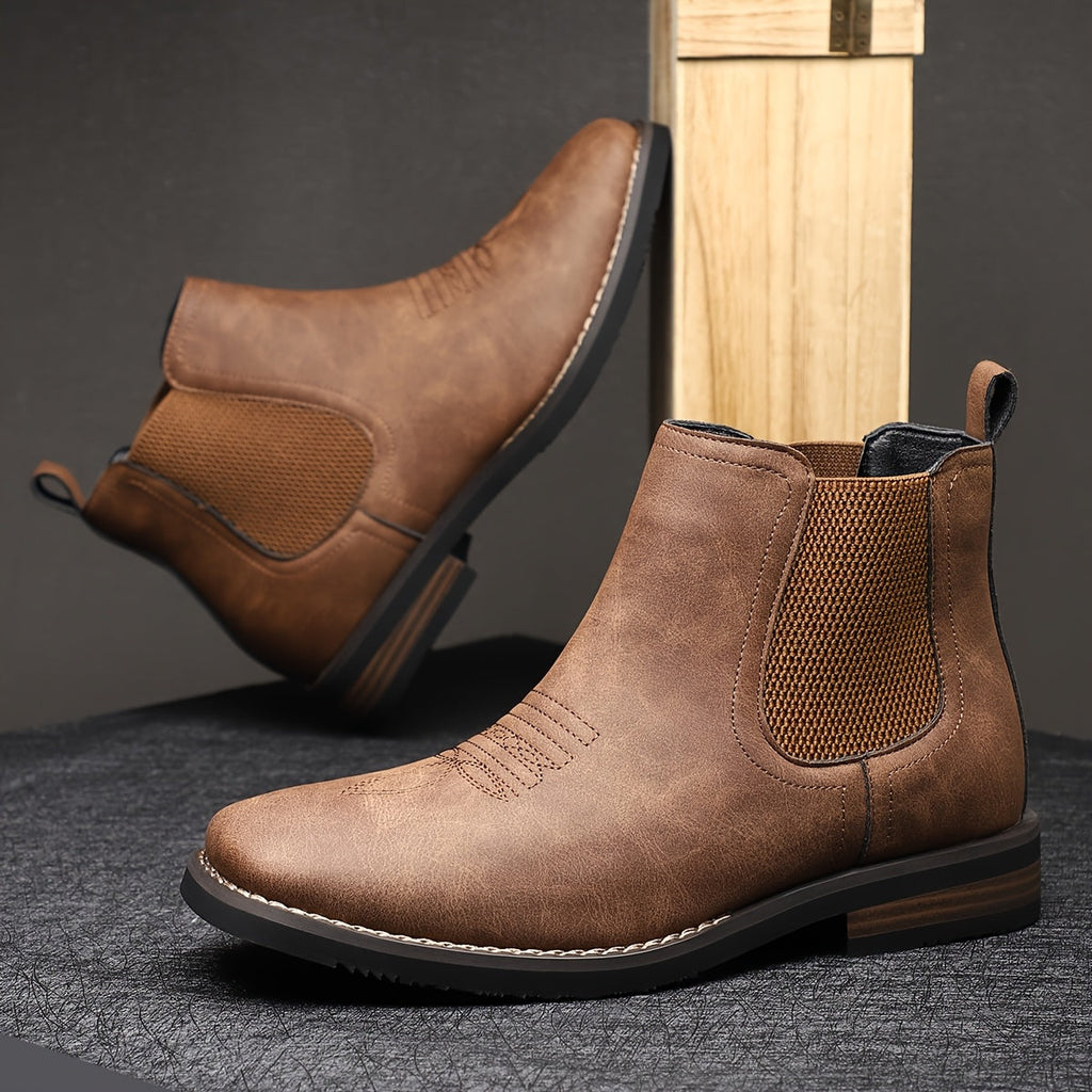 Holden | Classic Chelsea Boots – detail view