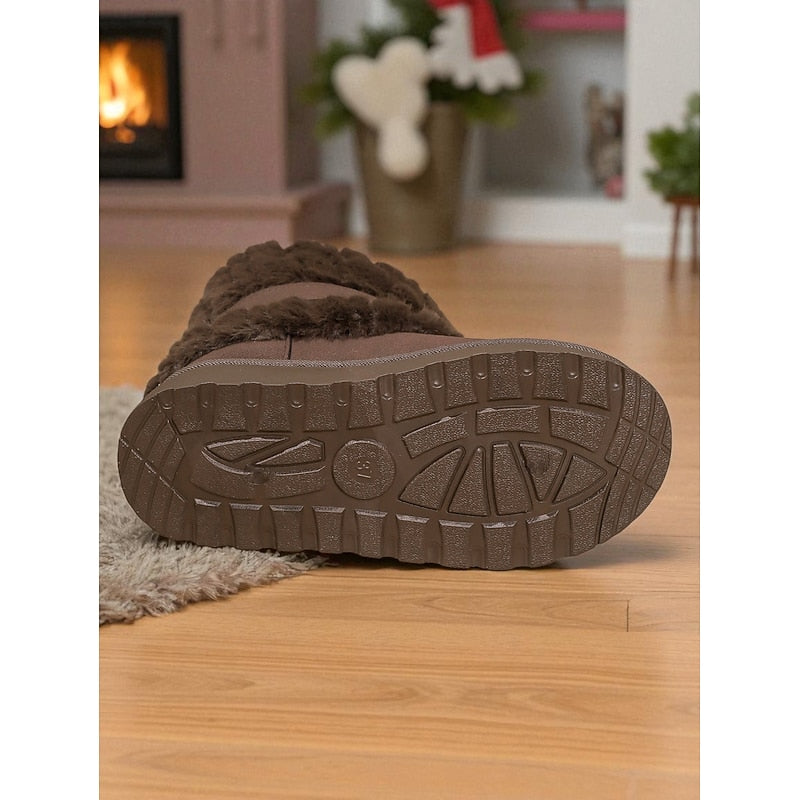 Ilaria | Fur-Trimmed Buckle Snow Boots – sole view
