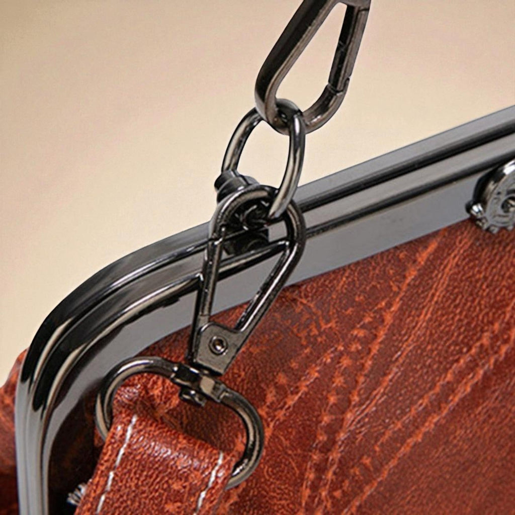 Junelle | Classic Vintage Handbag – close-up