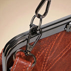 Junelle | Classic Vintage Handbag – close-up