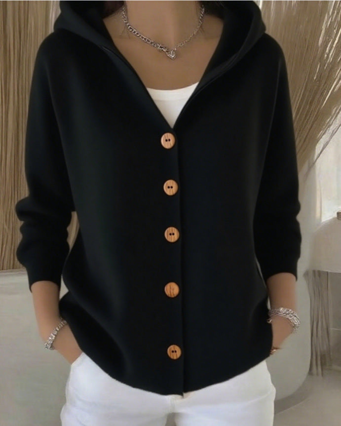 Junia Elegant Trendy Cardigan close-up of knit texture