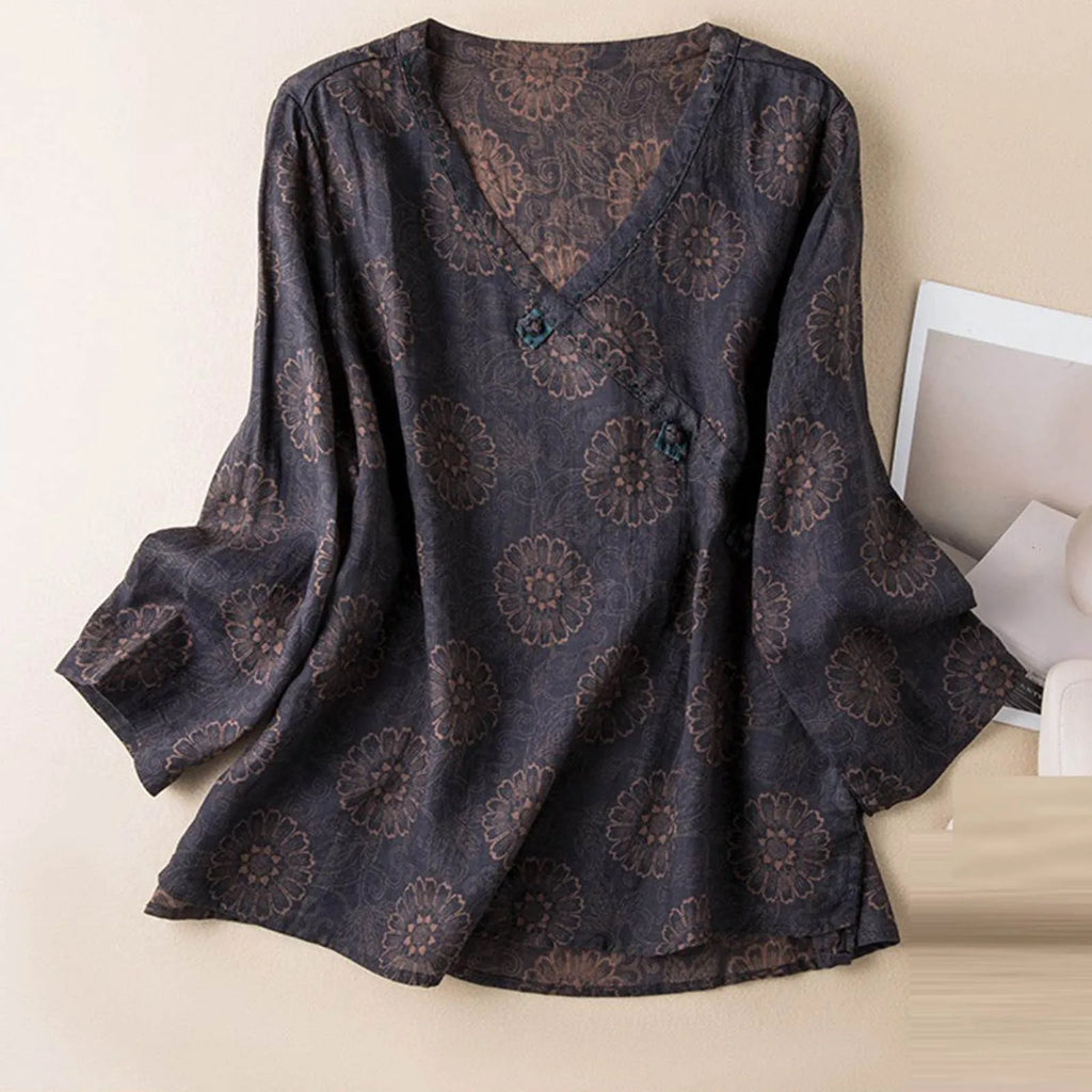 Kaien Crosswrap Blouse – detail view
