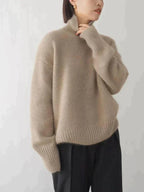 Lin Soft Turtleneck Sweater by Vera Noir – side view