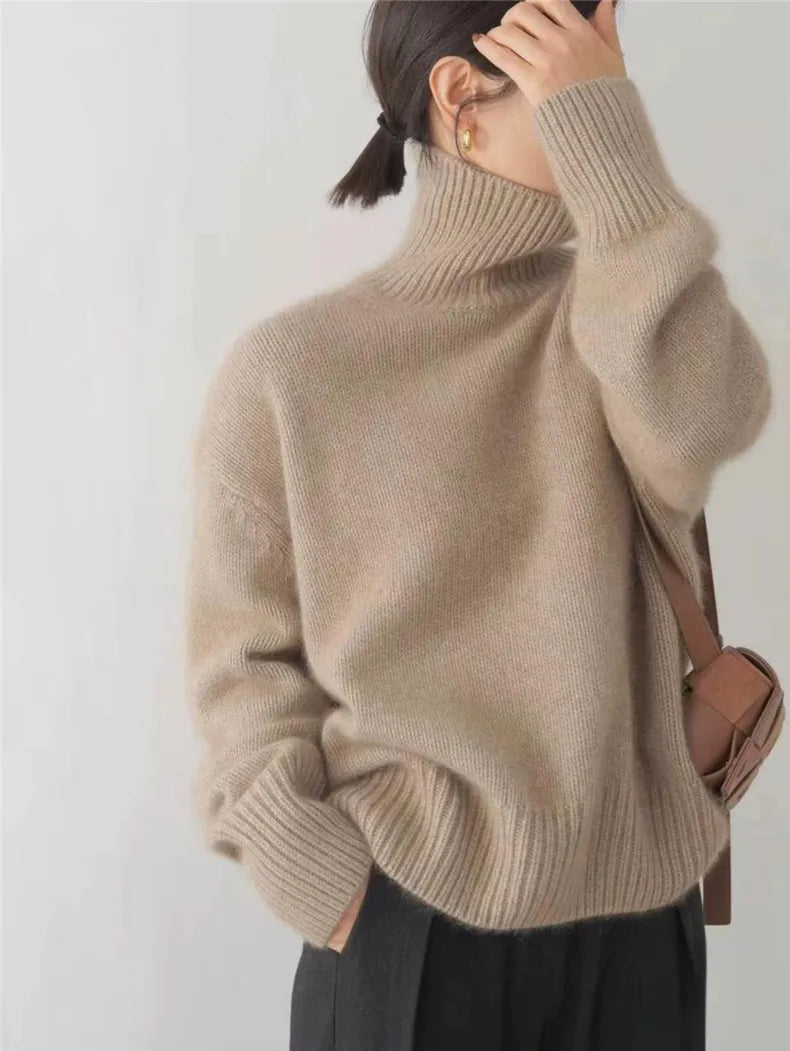 Lin Soft Turtleneck Sweater by Vera Noir – close-up