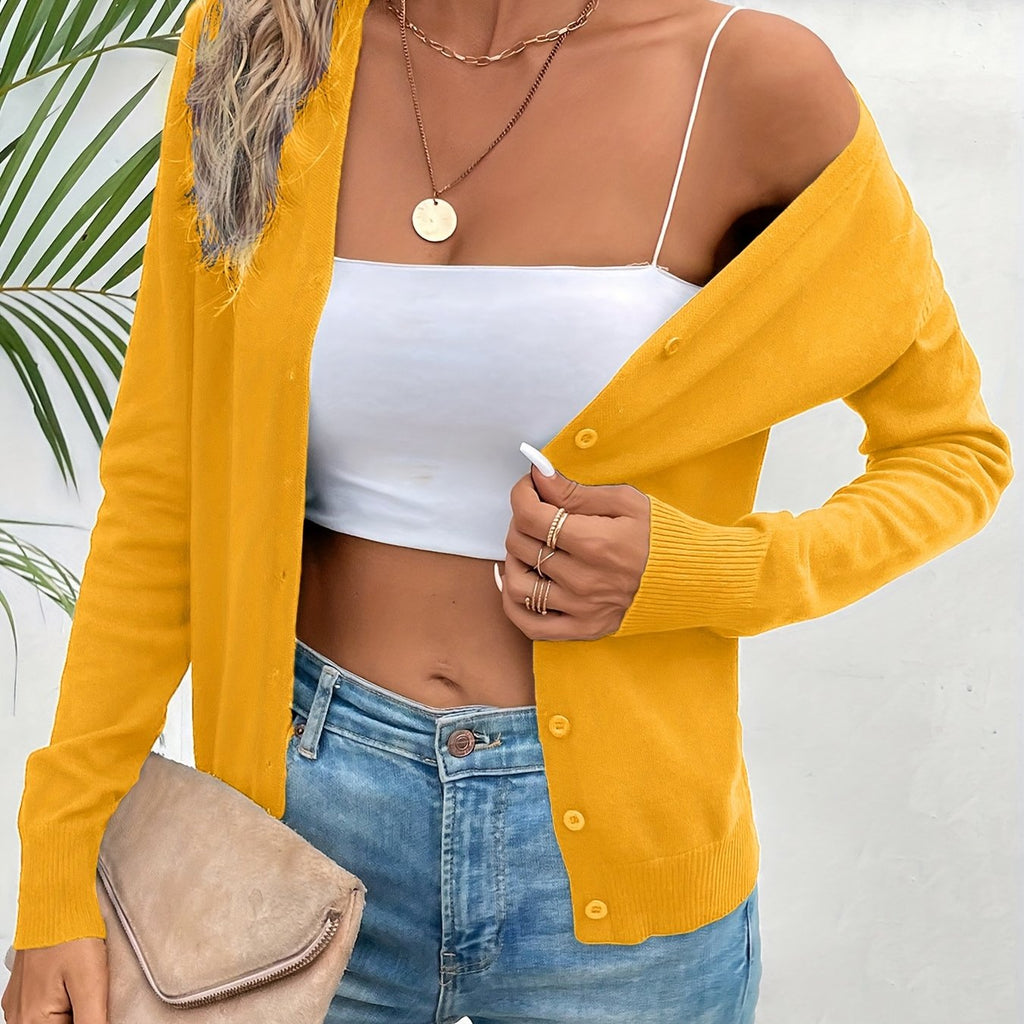 Lindsey | Refined Everyday Cardigan – close-up