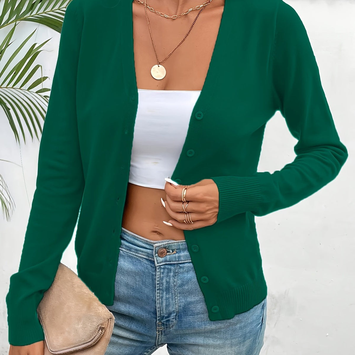 Lindsey | Refined Everyday Cardigan – close-up