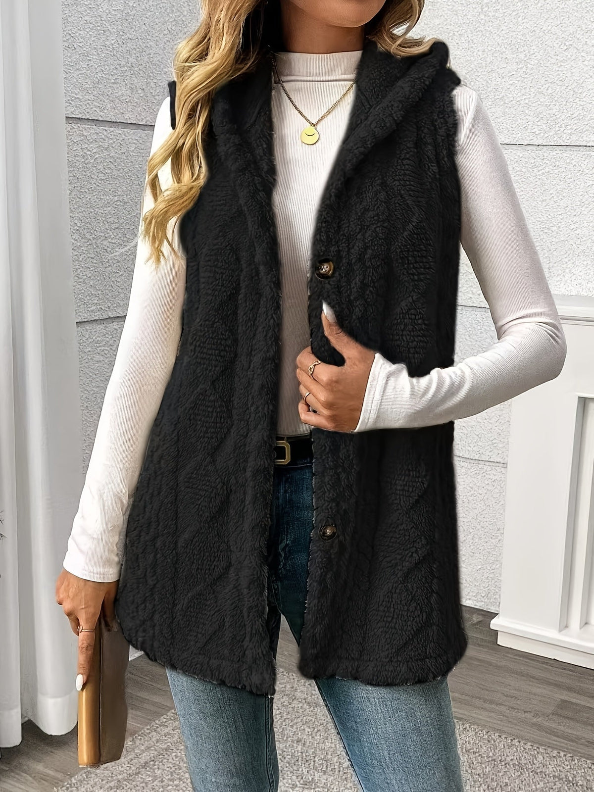 Lorenna | Cozy Hooded Sleeveless Vest – front view