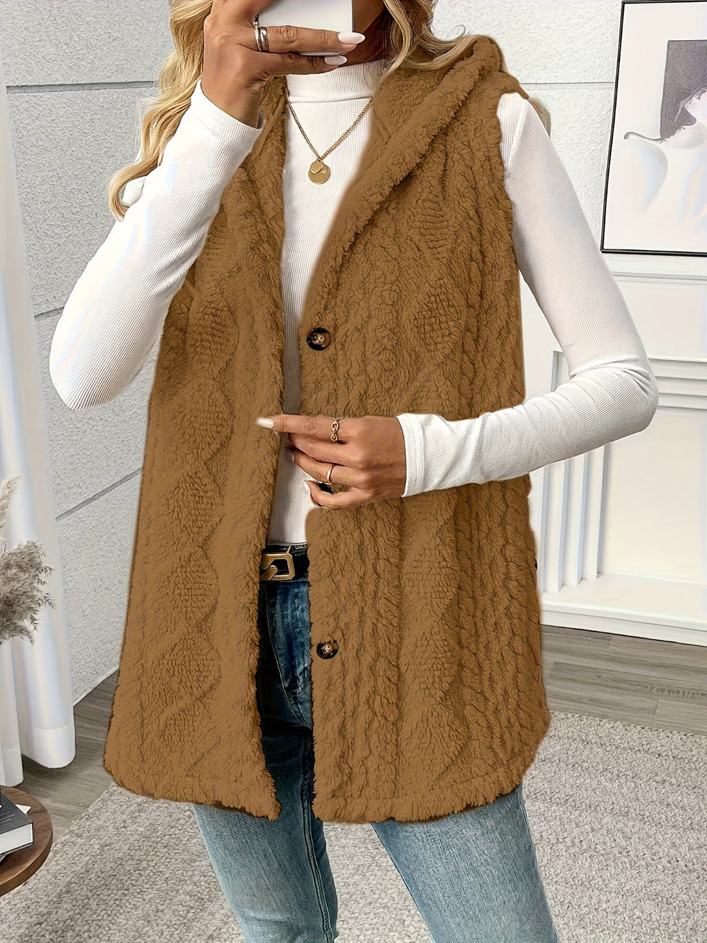 Lorenna | Cozy Hooded Sleeveless Vest – front view